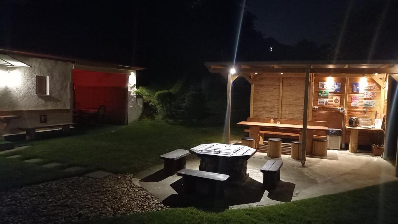 Vadaszles Vendeghaz Bukkszentmarton Exterior foto