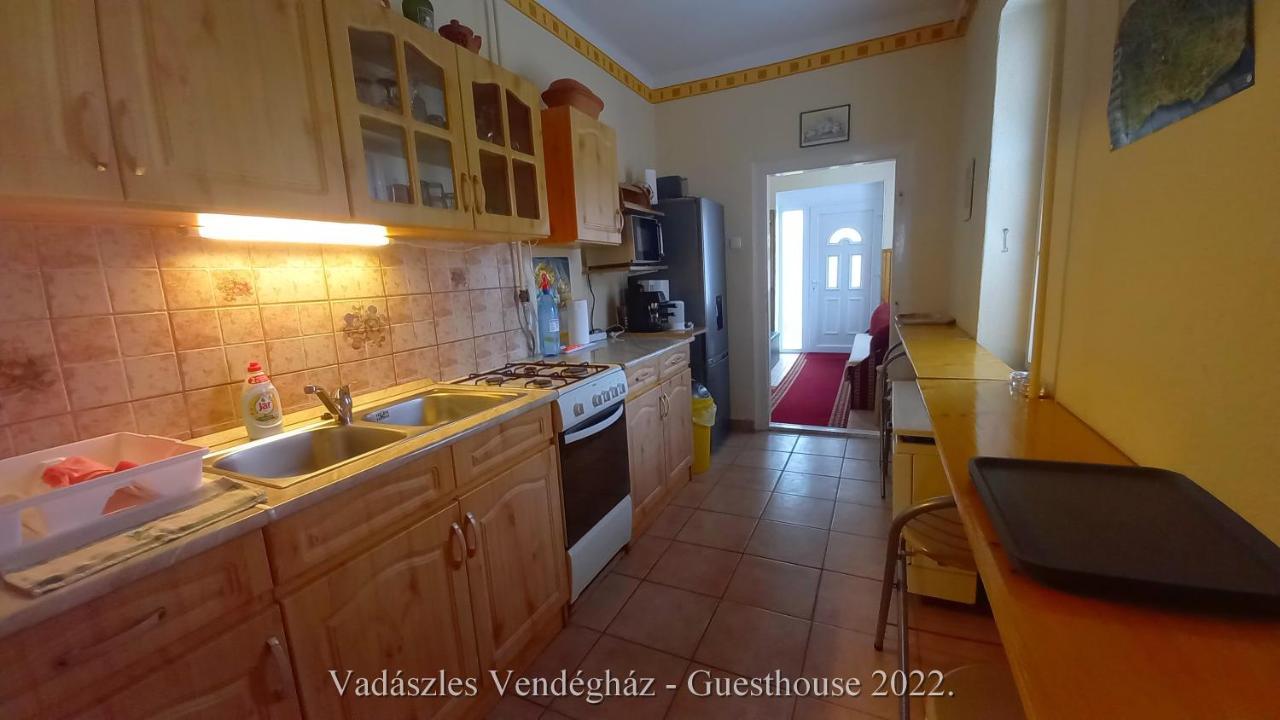 Vadaszles Vendeghaz Bukkszentmarton Exterior foto